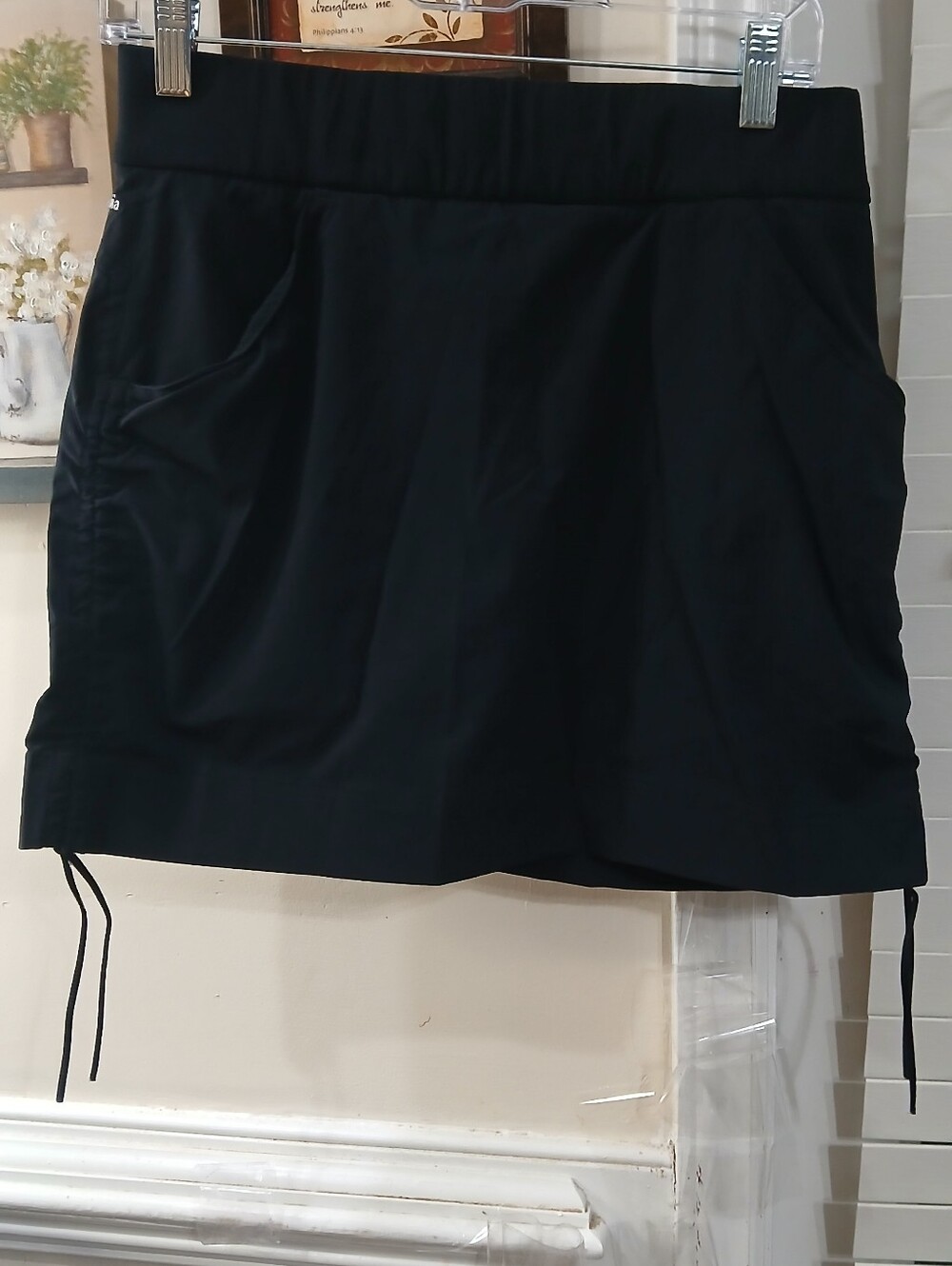 Columbia Women's M Black Solid Mini Skirt/skort Pull-On Stretch Pockets Logo